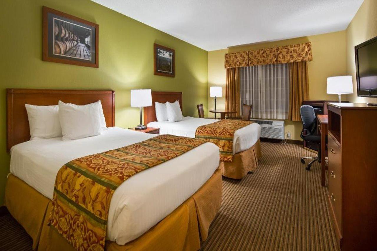 Best Western Lawrenceburg Inn Bagian luar foto