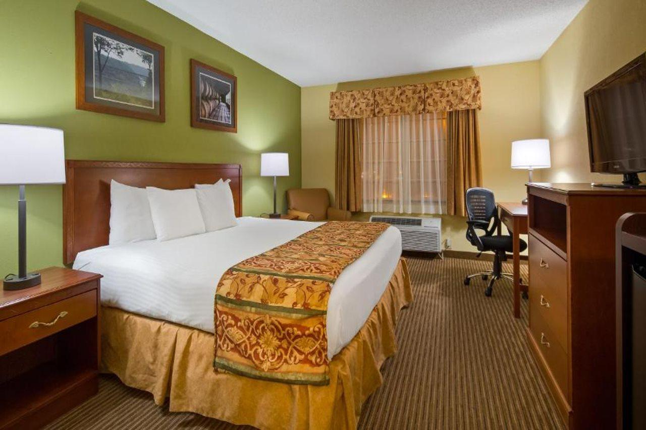 Best Western Lawrenceburg Inn Bagian luar foto