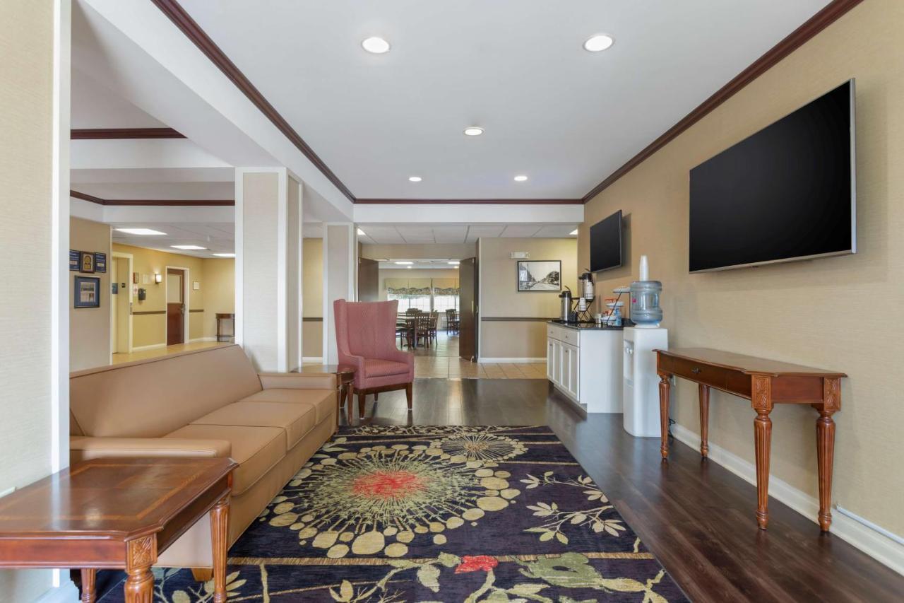 Best Western Lawrenceburg Inn Bagian luar foto