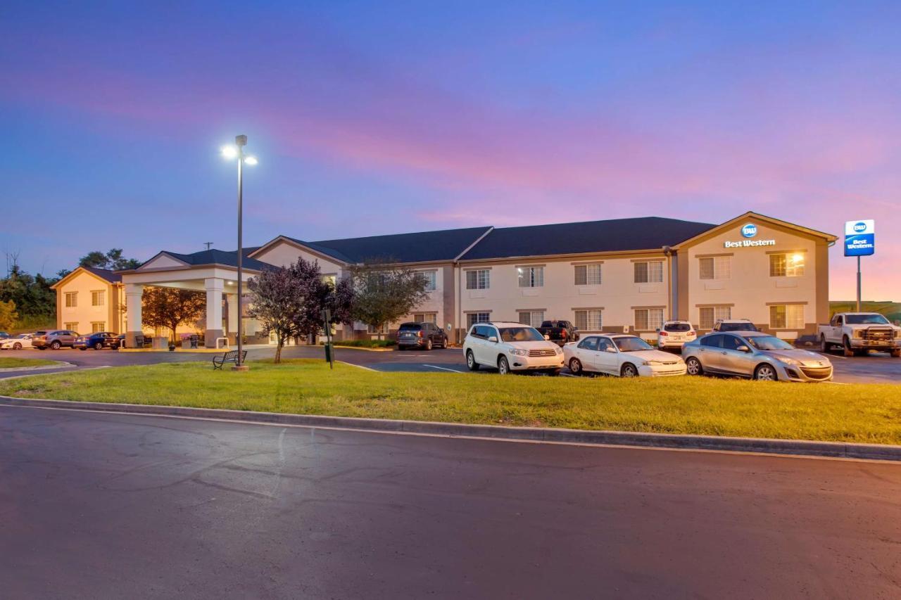 Best Western Lawrenceburg Inn Bagian luar foto