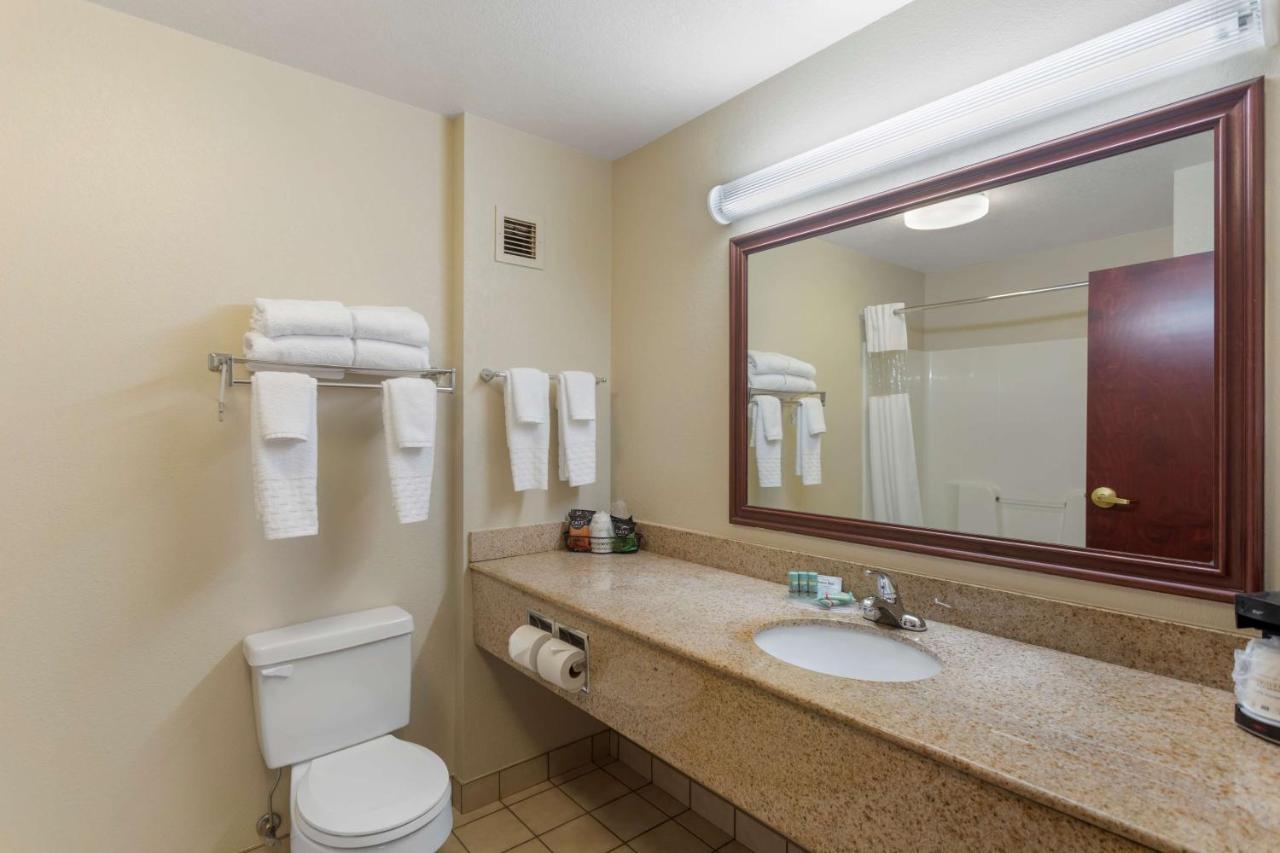 Best Western Lawrenceburg Inn Bagian luar foto