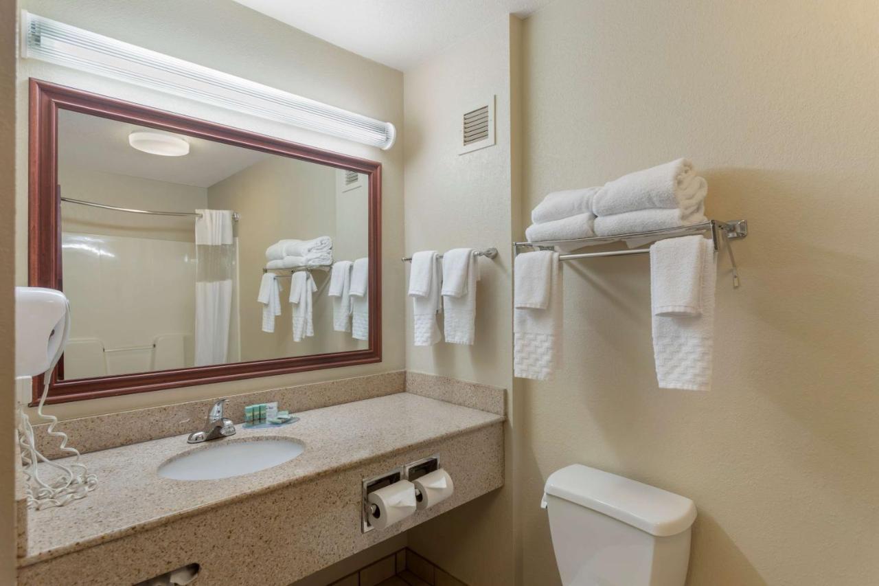 Best Western Lawrenceburg Inn Bagian luar foto