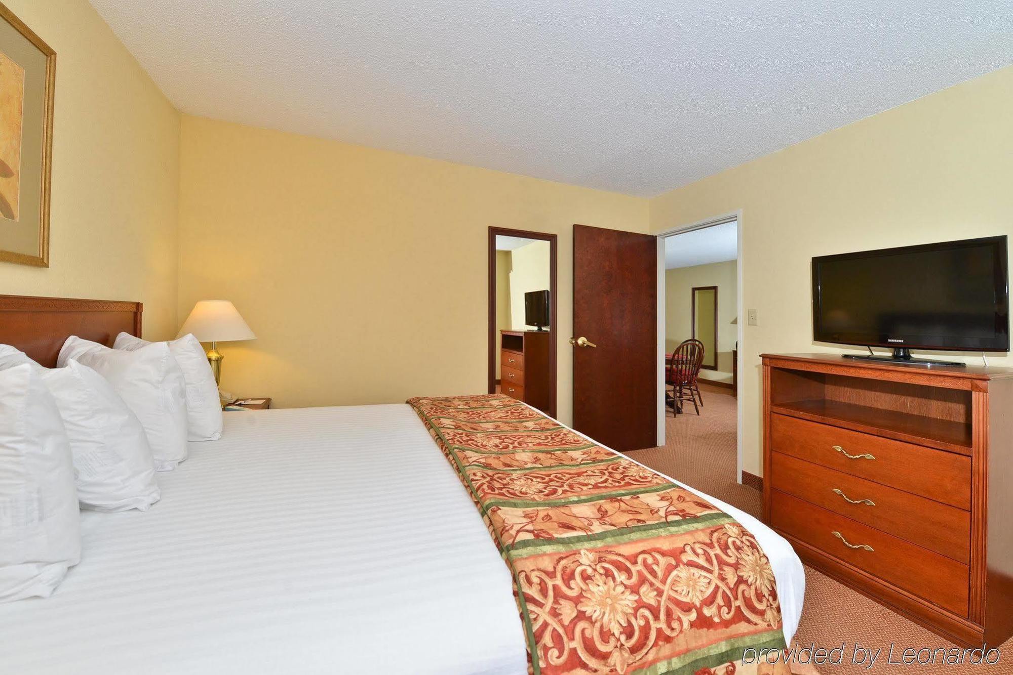 Best Western Lawrenceburg Inn Bagian luar foto